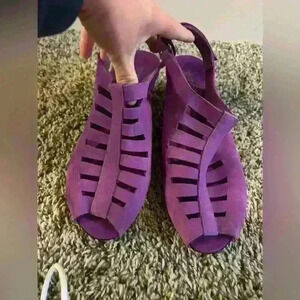 Abby Munro purple peep toe velcro dress sandal size 9 1/2w sling back